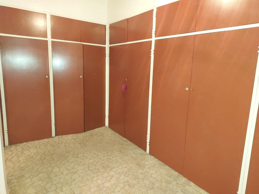 5 Bedroom Property for Sale in Vaal Power A H Free State